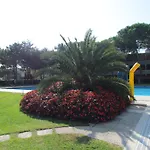 Villaggio Solarium 아파트 *